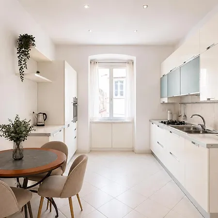 Roseto - Modern Elegance And Relaxation * Triest