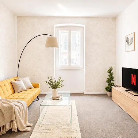 Roseto - Modern Elegance And Relaxation Apartment Triest